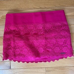 00s A&F Hot Pink Floral Crochet Micro Mini Skirt
Size: Small
NWOT